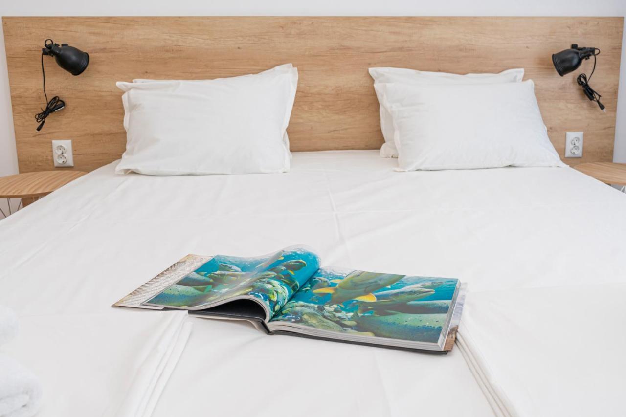 Aparthotel Primorsko Ngoại thất bức ảnh