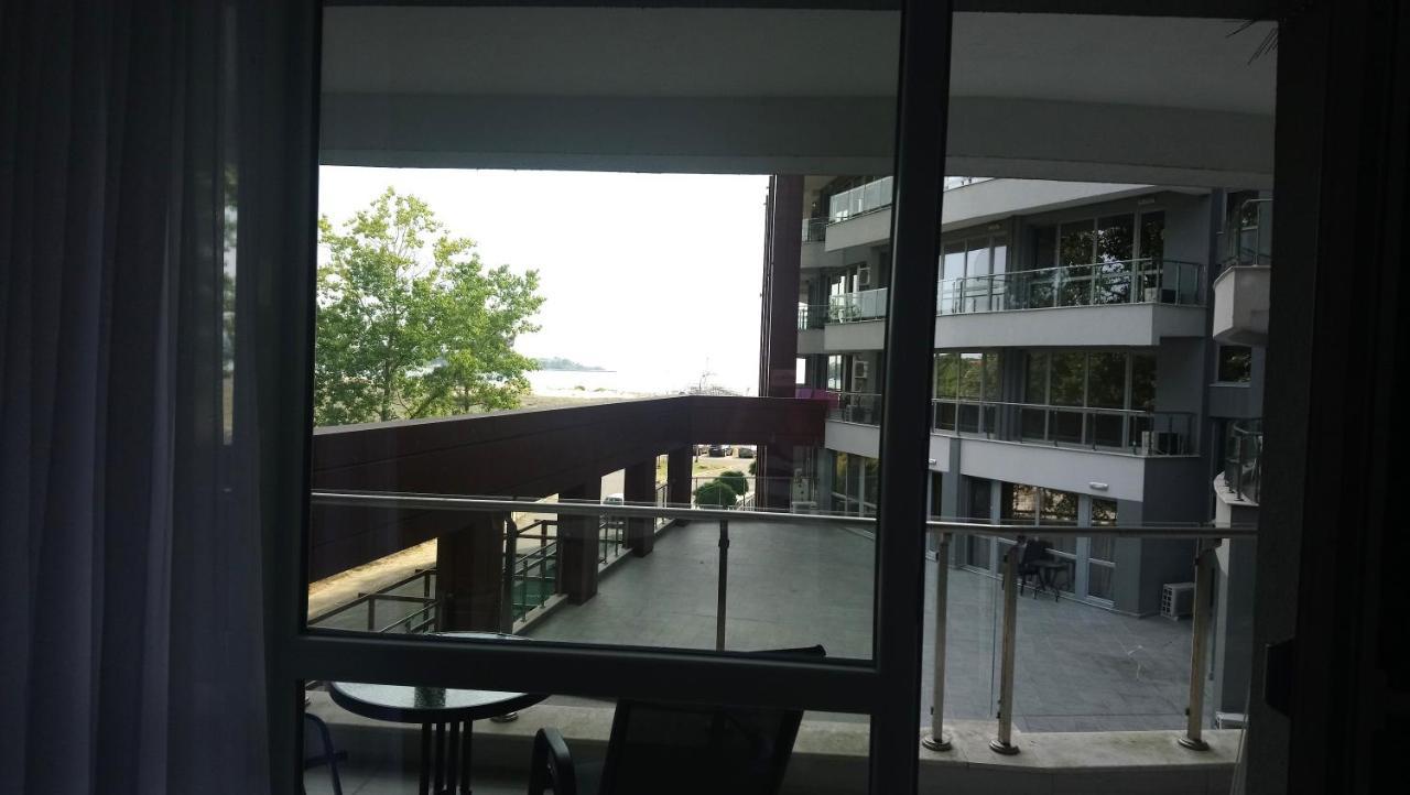 Aparthotel Primorsko Ngoại thất bức ảnh