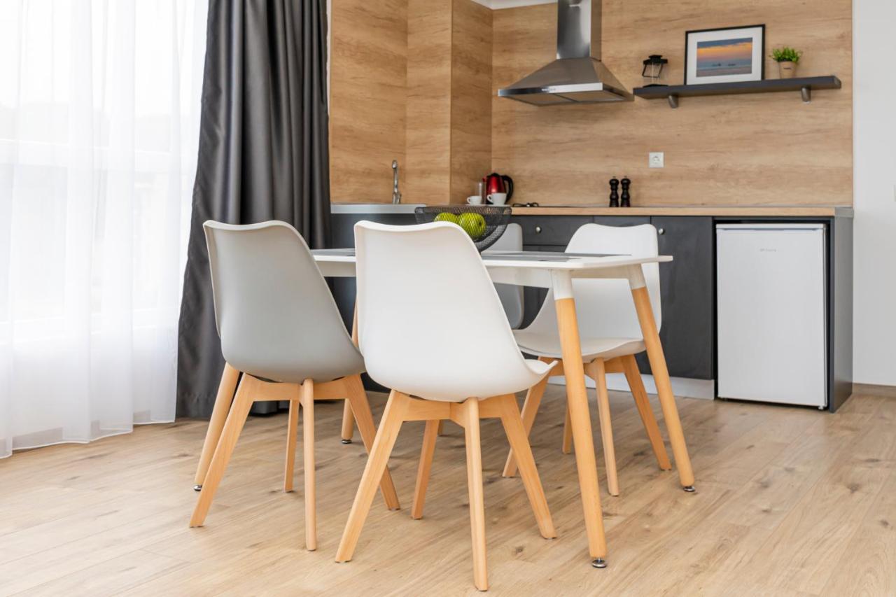 Aparthotel Primorsko Ngoại thất bức ảnh