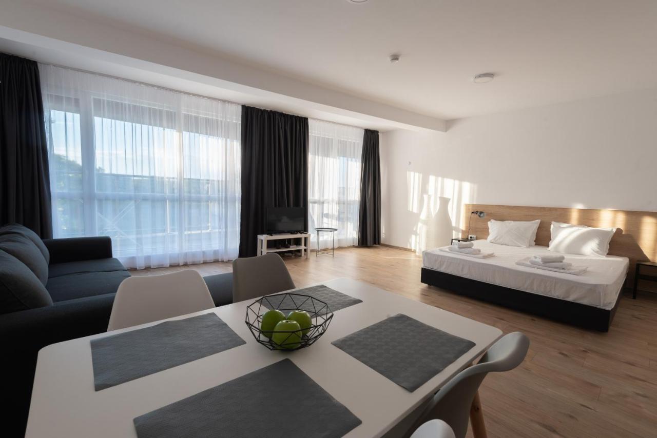 Aparthotel Primorsko Ngoại thất bức ảnh
